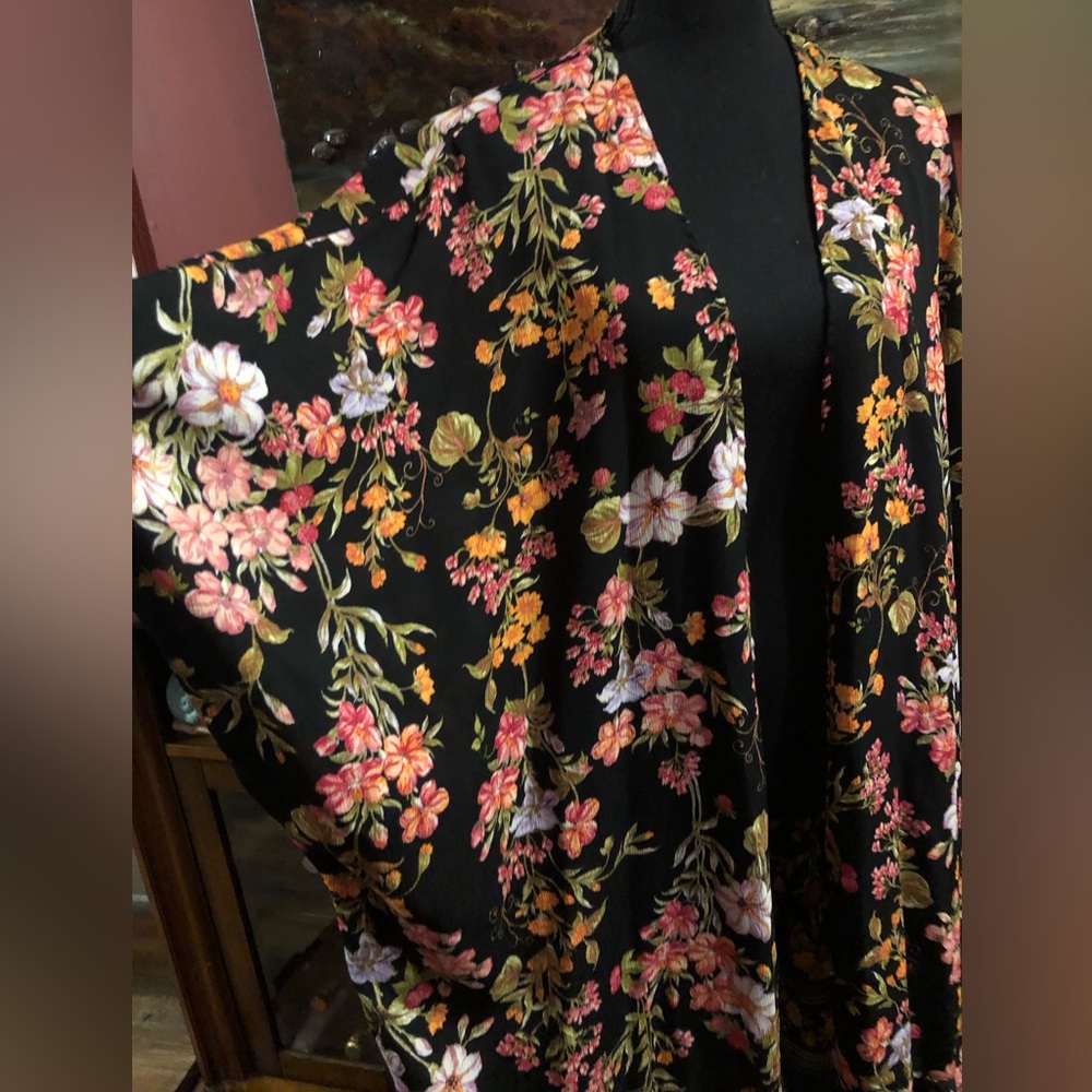 Black Floral Kimono Robe with Pink & Yellow Blooms - Picture 3 of 15